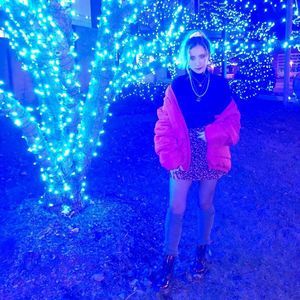 Meet your Posher, Estella